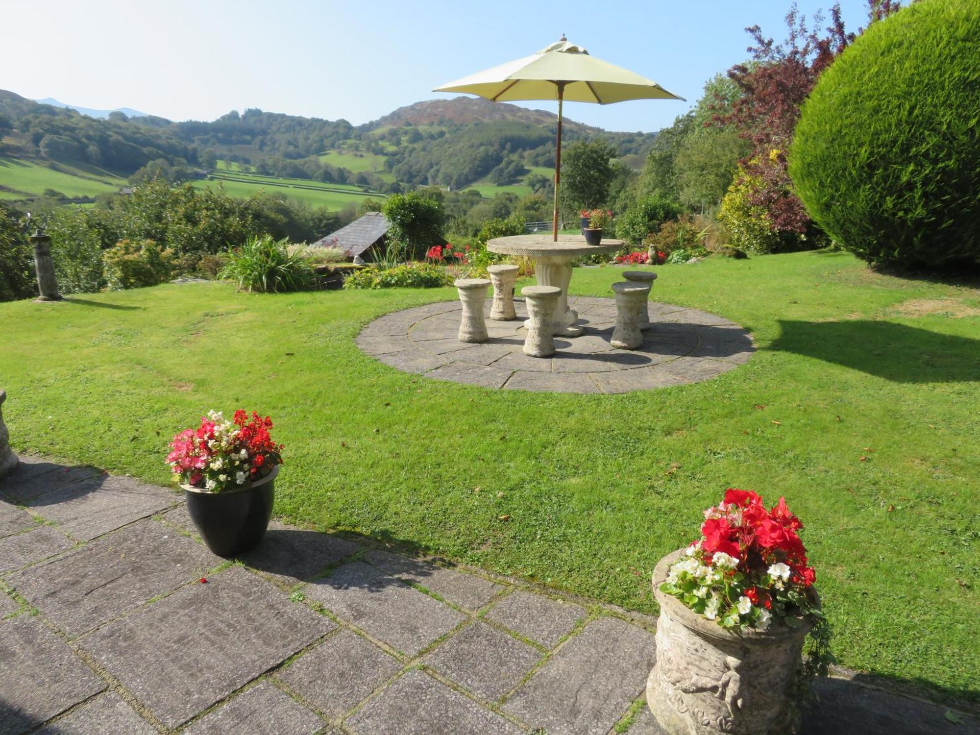 Heulwen Guest House Dolgellau Buitenkant foto
